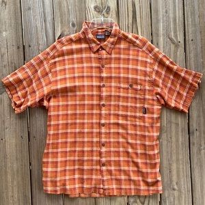Men’s Patagonia plaid shirt